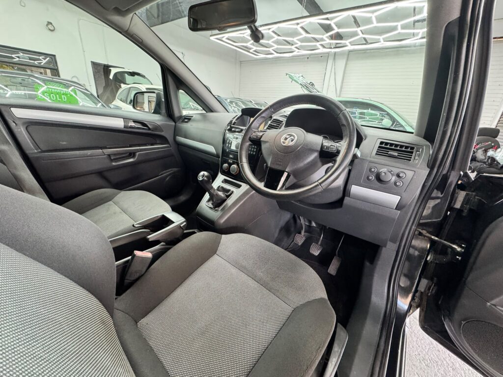 Vauxhall Zafira 1.7 2012