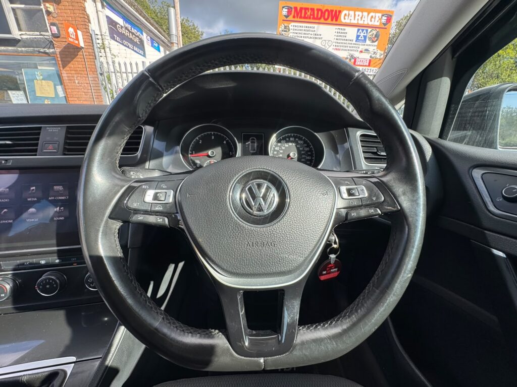 Volkswagen Golf 1.6 2017