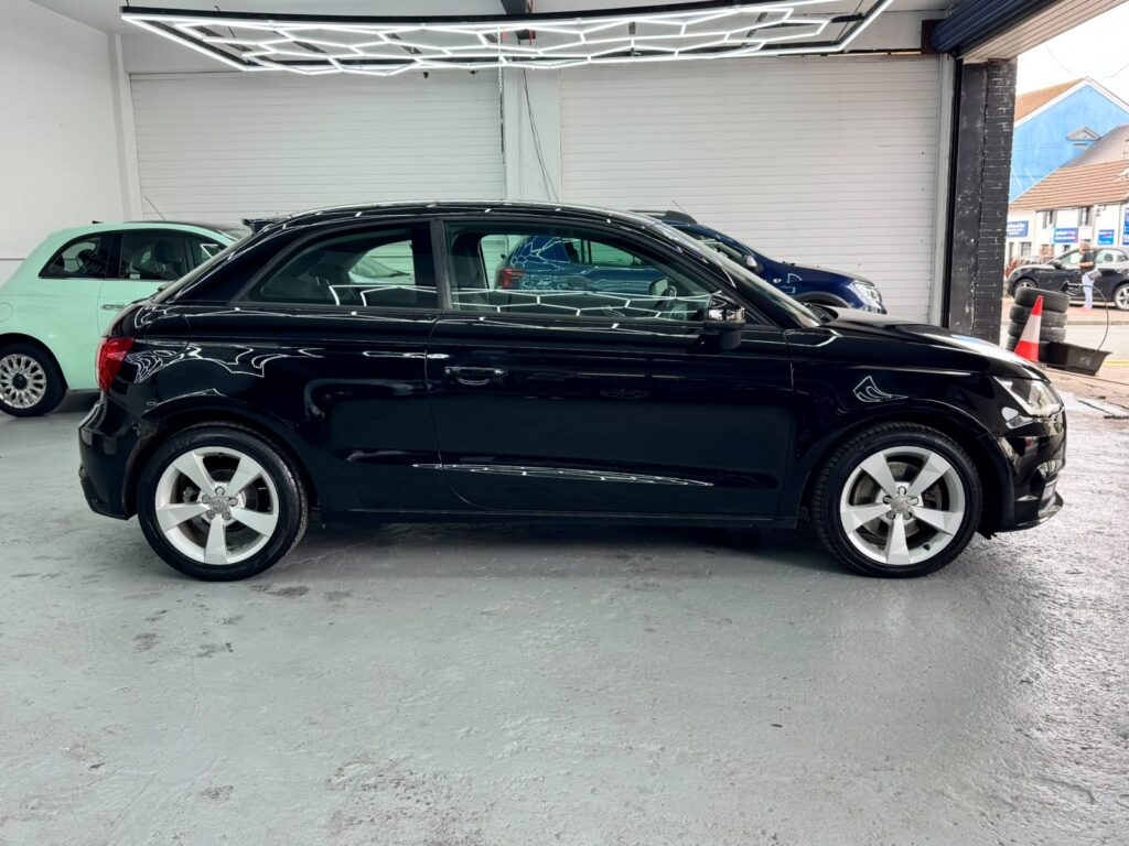 Audi A1 1.6 2015