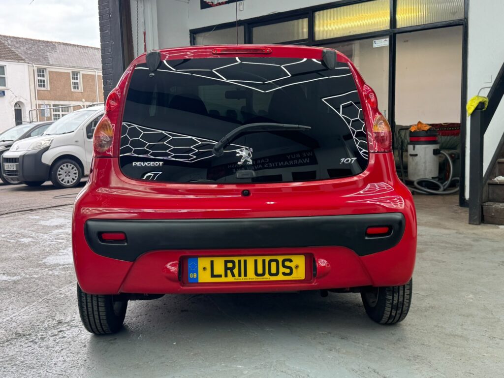 Peugeot 107 1.0 2011