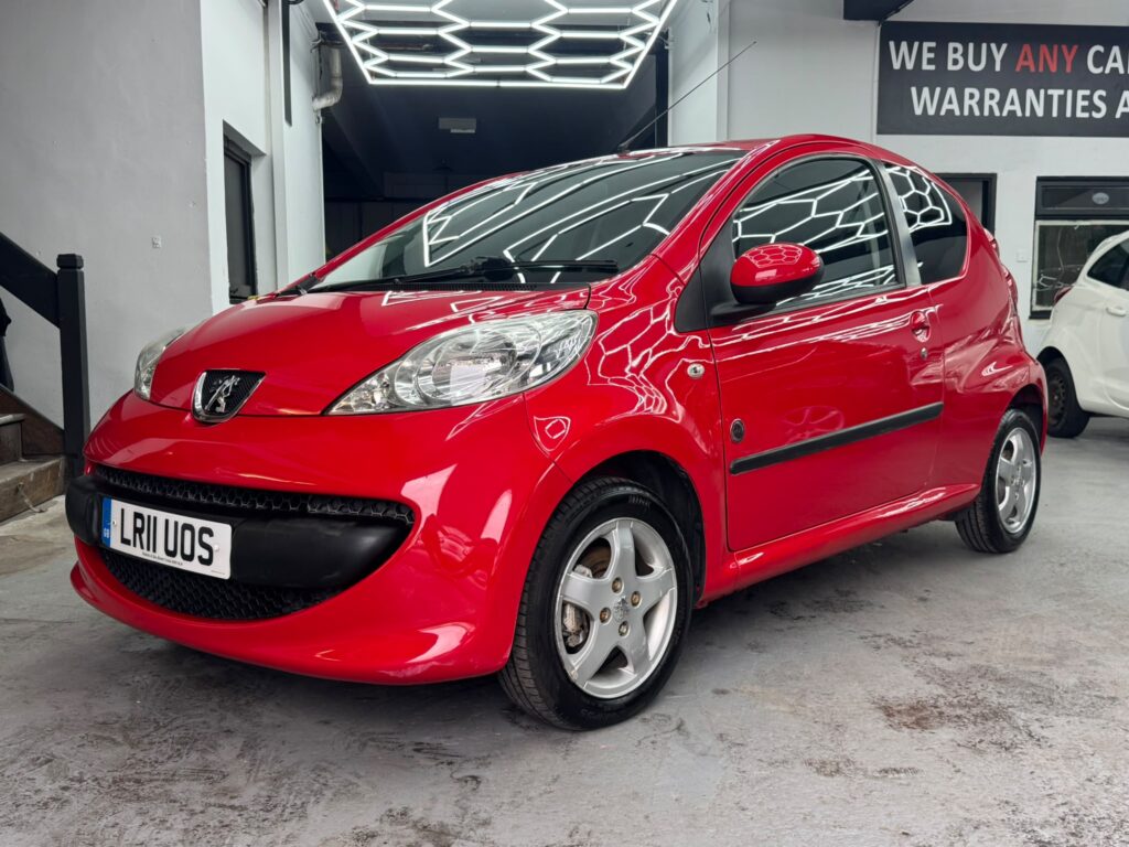 Peugeot 107 1.0 2011